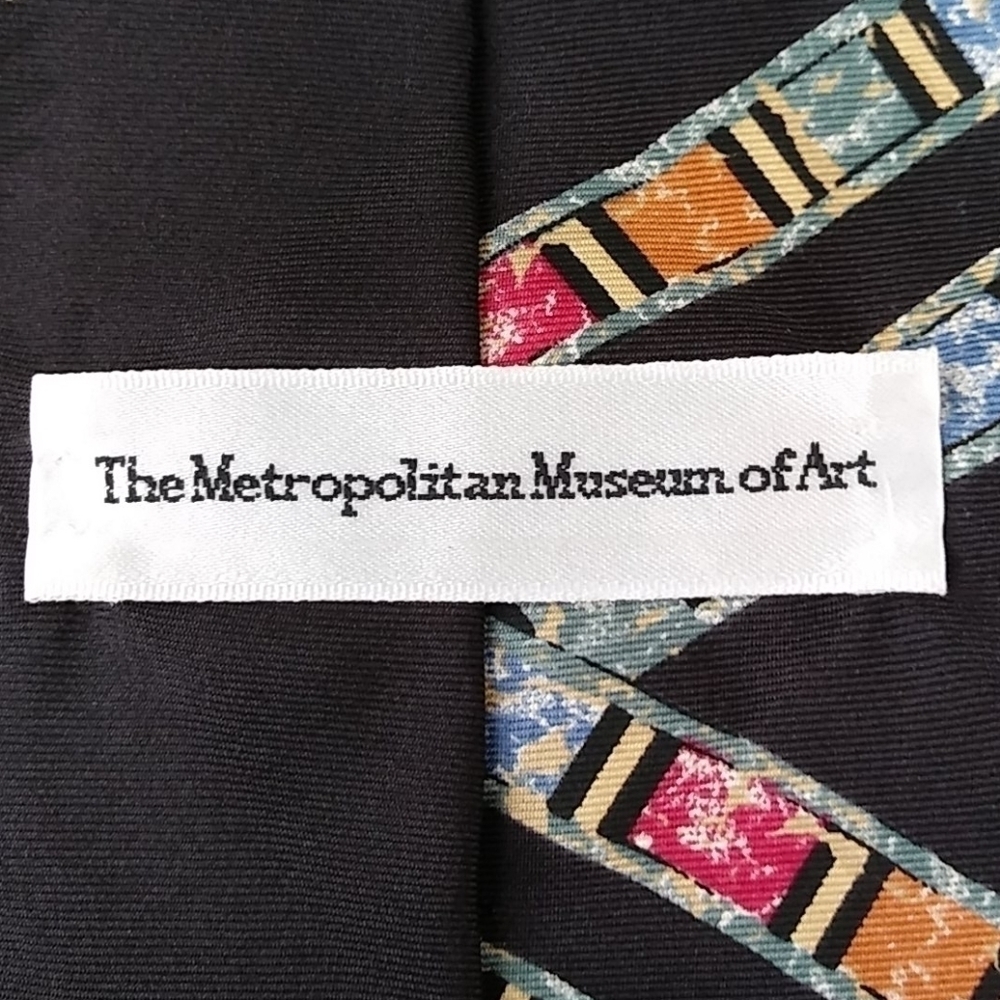 The Metropolitan Museum of Art 100% Silk Necktie - Picture 5 of 7